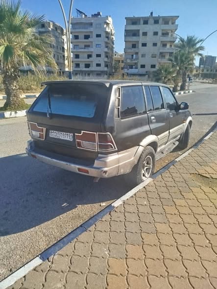 سونغ يننغ Ssangyong 1996 - صورة 1