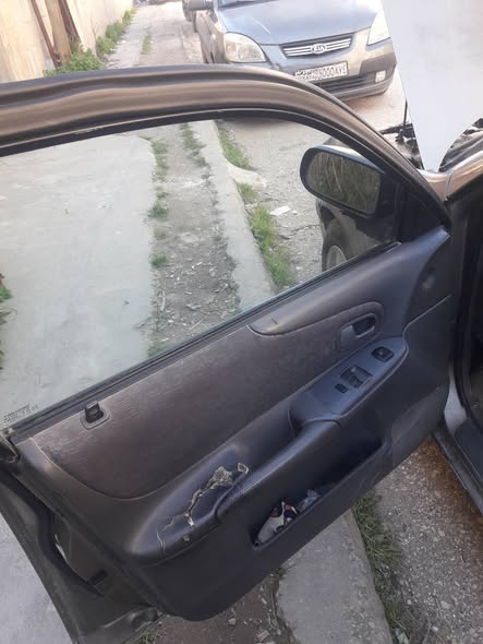 مازدا جدي 2000 - صورة 3