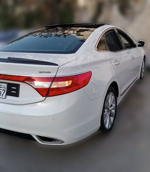 هيونداي آزيرا 2013 - صورة 5