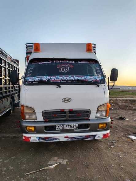 هيونداي انتر 2003 - صورة 1