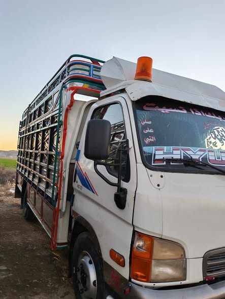 هيونداي انتر 2003 - صورة 3