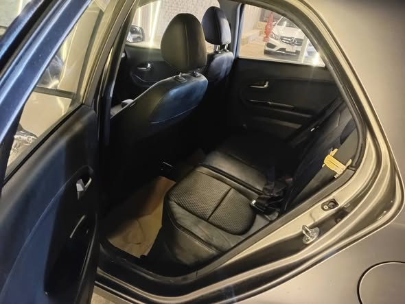 كيا بيكانتو 2012 - صورة 5