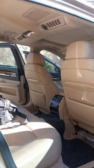 بي إم دبليو 740Li 2012 - صورة 5