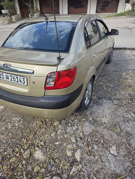 كيا ريو 2008 - صورة 2