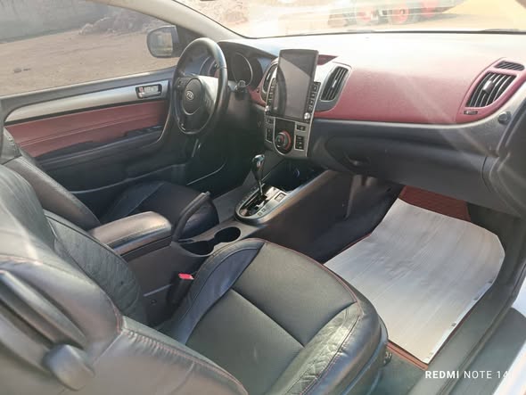 كيا فورتي كوبيه 2010 - صورة 2