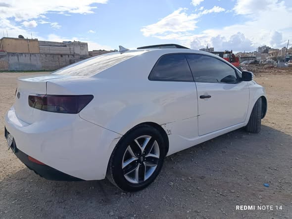 كيا فورتي كوبيه 2010 - صورة 4