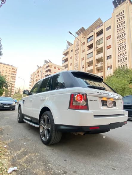 رانج روفر سبورت 2013 - صورة 3