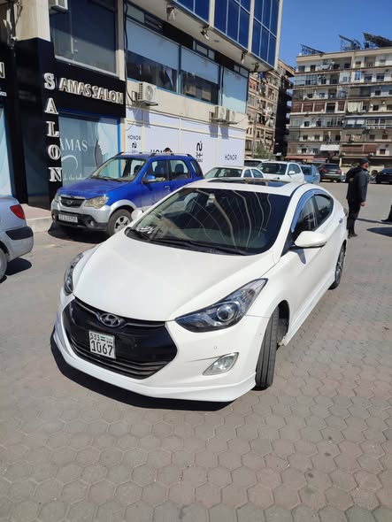 Hyundai Elantra 2011 - صورة 3