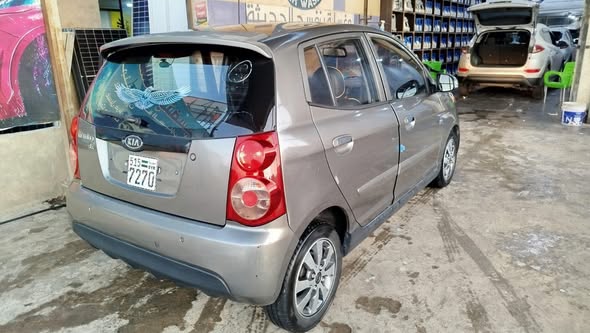 كيا بيكانتو 2010 - صورة 4