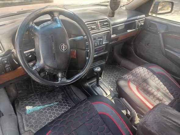 اوبل فيكتور 1998 - صورة 3