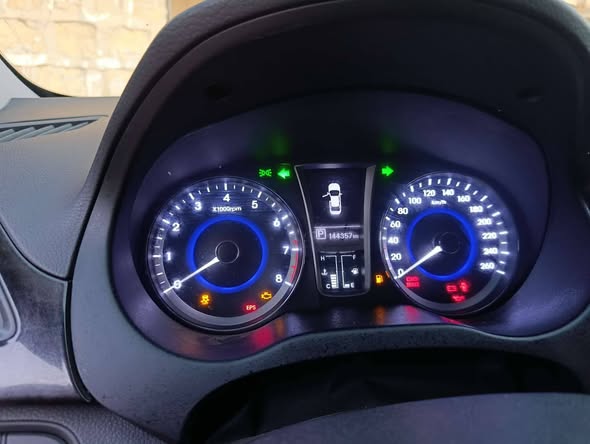 هيونداي ازيرا 2012 - صورة 3