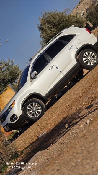 كيا سورينتو 2012 - صورة 4