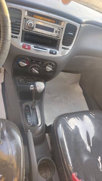 كيا ريو 2008 - صورة 2