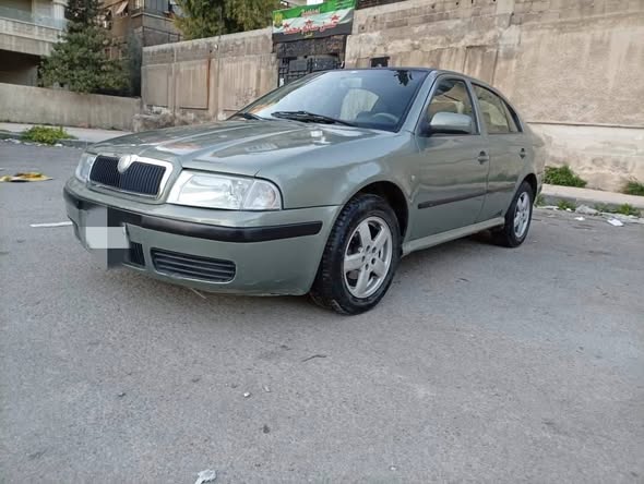 سكودا اوكتافيا 2002 - صورة 2