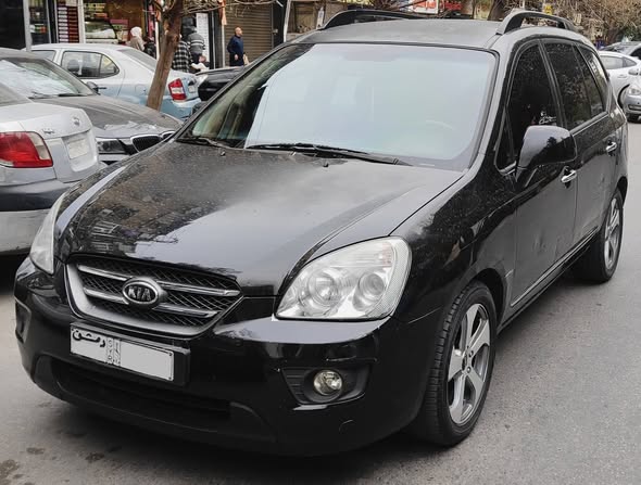 كيا كارنز 2007 - صورة 3