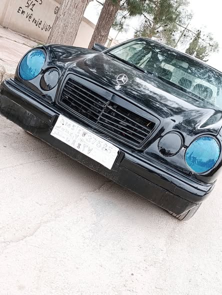 مرسيدس نملة 2000 - صورة 3