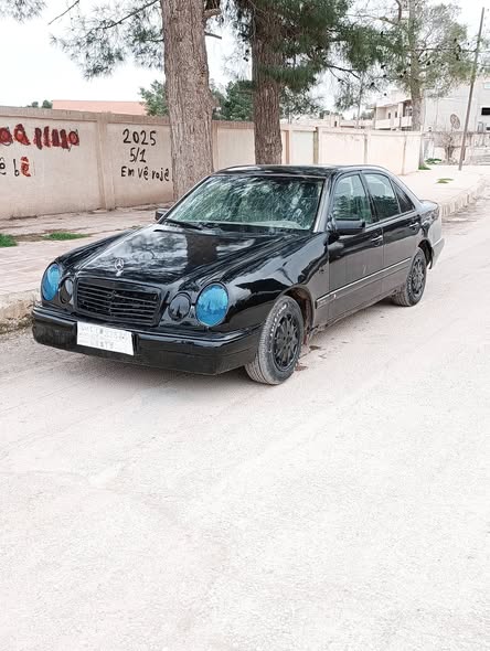 مرسيدس نملة 2000 - صورة 4