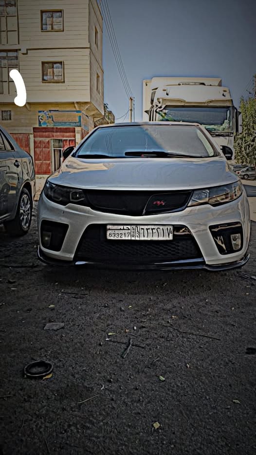 كيا فورتي 2011 - صورة 1