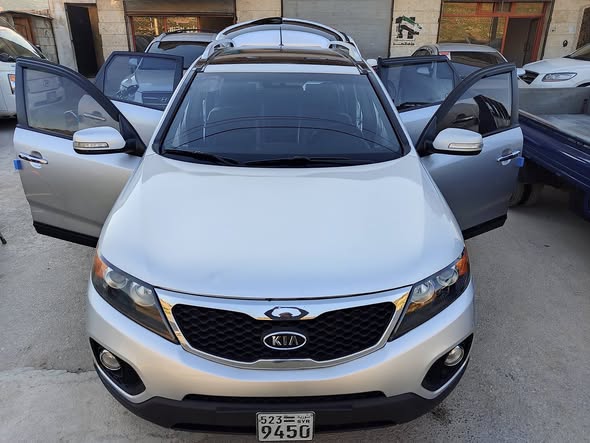 كيا سورينتو 2010 - صورة 2