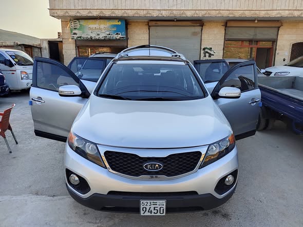 كيا سورينتو 2010 - صورة 3