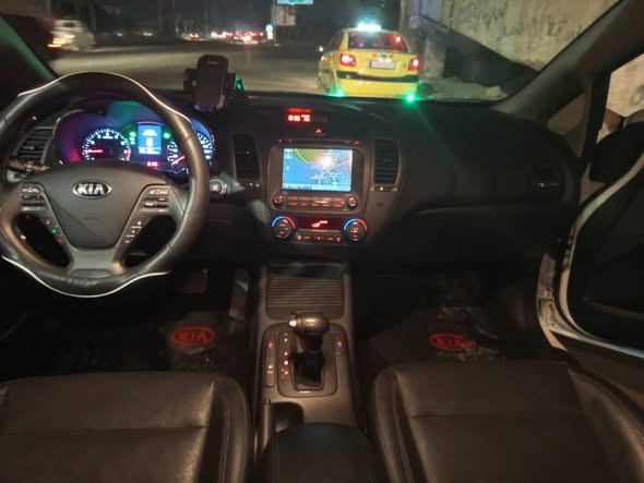 كيا فورتي (K3) 2015 - صورة 4