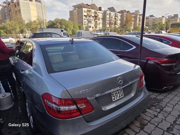 مرسيدس E200 2011 - صورة 3