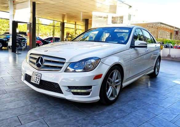 مرسيدس C300 2013 - صورة 2