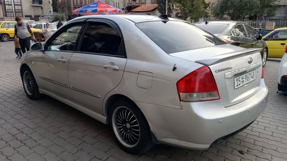 كيا سيراتو 2008 - صورة 2