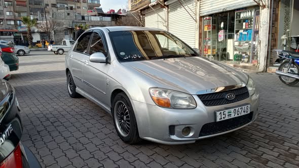 كيا سيراتو 2008 - صورة 3