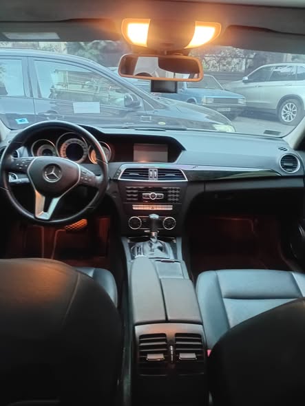 مرسيدس c250 2012 - صورة 3