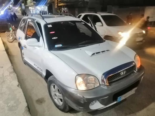 هيونداي سنتافي 2001 - صورة 2