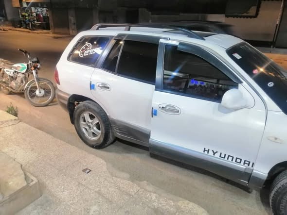 هيونداي سنتافي 2001 - صورة 3