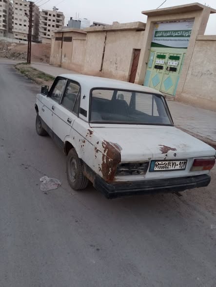 لادا ١٠٧ 2002 - صورة 1