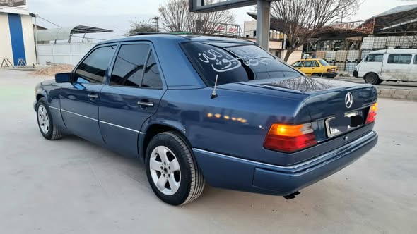 مرسيدس E300 1986 - صورة 5