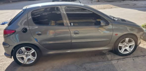 بيجو 206 2006 - صورة 2