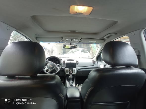 كيا فورتي 2011 - صورة 5