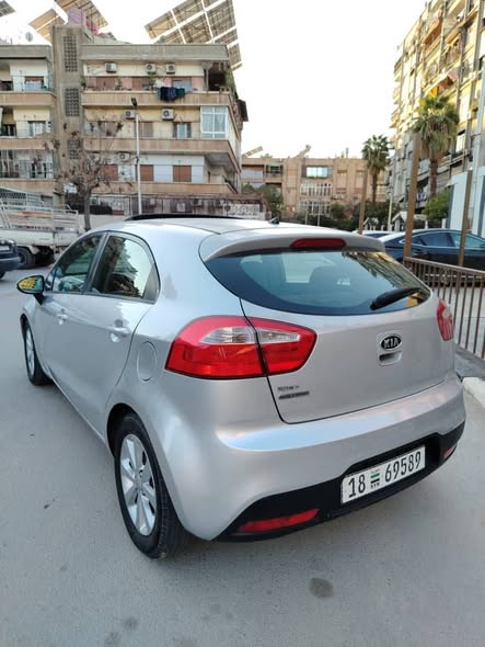 كيا ريو 2012 - صورة 5