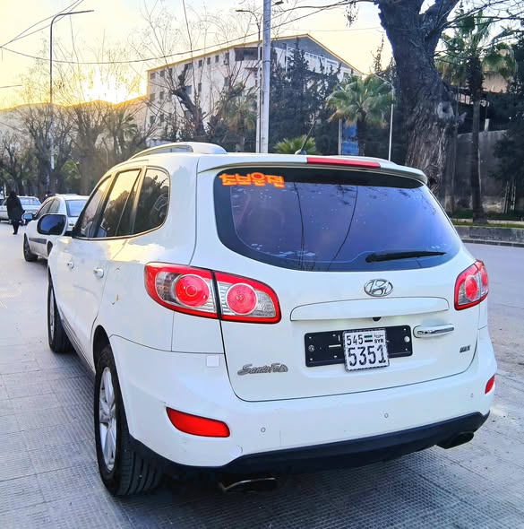 هيونداي سنتافيه 2011 - صورة 4