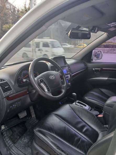 هيونداي سنتافيه 2011 - صورة 5