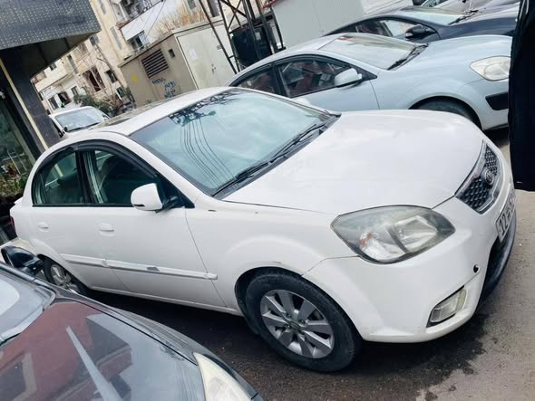 كيا ريو 2011 - صورة 4