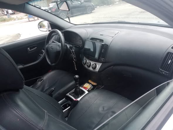 هونداي افانتي 2008 - صورة 3