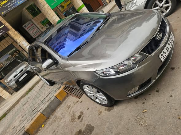 كيا فورتي 2010 - صورة 3