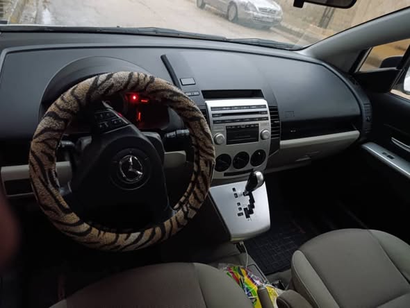 مازدا 5 2007 - صورة 2