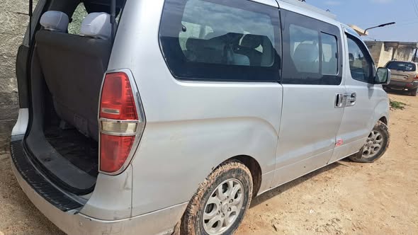 هيونداي H1 2010 - صورة 2