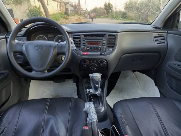 كيا ريو 2010 - صورة 5