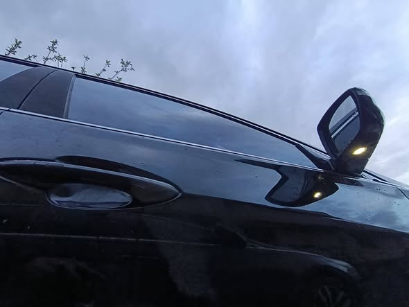 هيونداي ازيرا 2015 - صورة 3