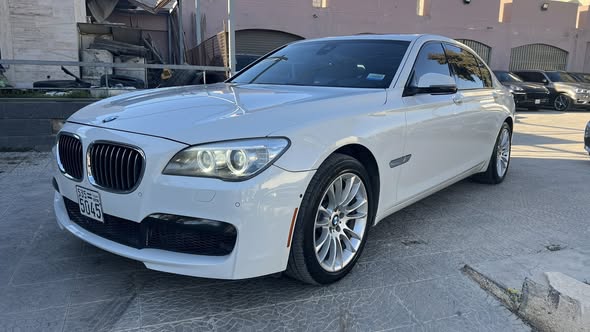 BMW 740 LI 2015 - صورة 2