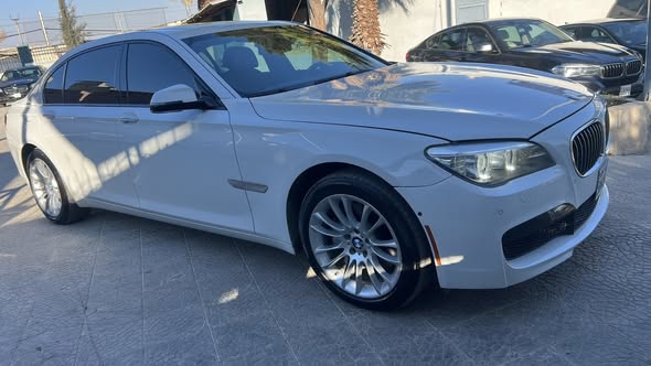 BMW 740 LI 2015 - صورة 3