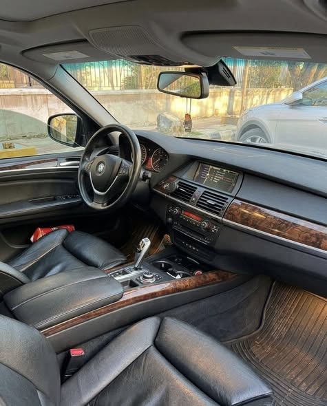 BMW X5 2012 - صورة 1