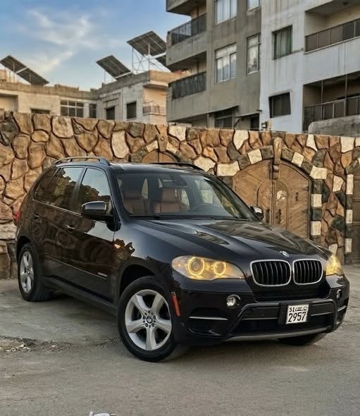 BMW X5 2012 - صورة 2